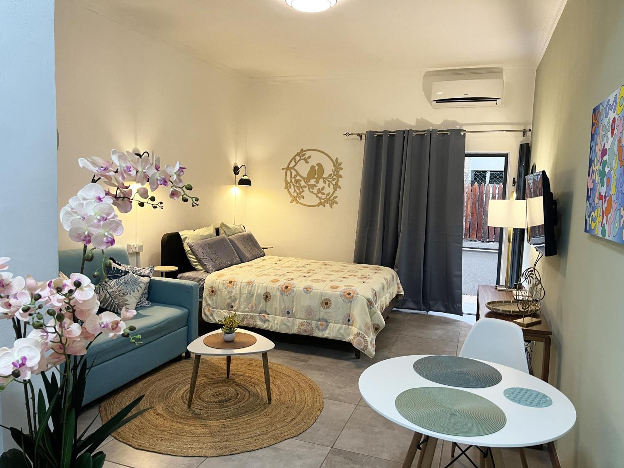 Newly Renovated Studio Apartment With Rooftop Pool, Few Steps To The Beach Flic en Flac Экстерьер фото